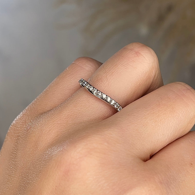 "Malin" Subtly Shaped Dainty Diamond Eternity Band ET26 - HEERA DIAMONDS