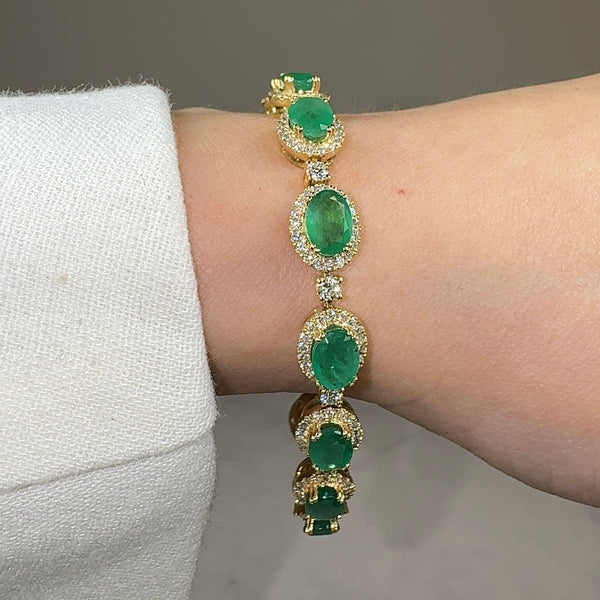 Oval Shape 9 Carat Emerald Center Featuring Diamond Halo Bracelet BRHAOCE - HEERA DIAMONDS